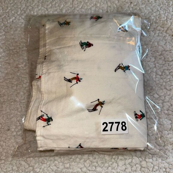 Eddie Bauer Large Ski Snowboard Pattern Cream Button Down Collared Flannel Shirt - Picture 10 of 10